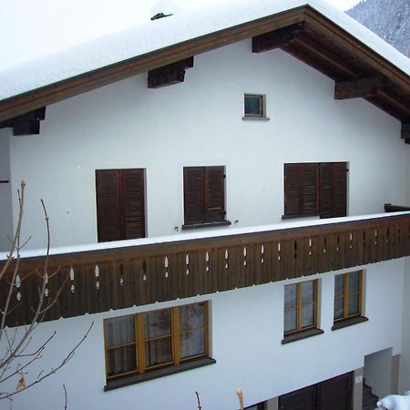 Hotel Garni Almjur Sankt Anton am Arlberg Bagian luar foto